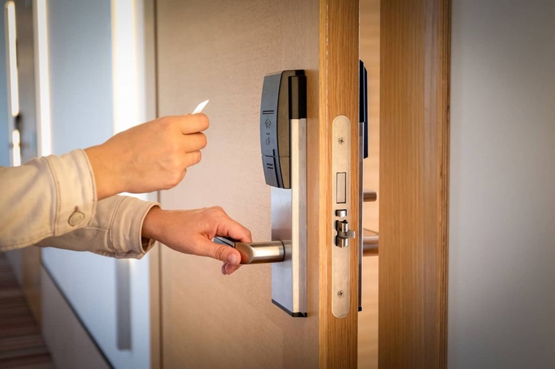 khóa cửa điện tử là gì
