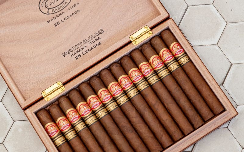 Vì sao xì gà Cuba lại nổi tiếng khắp thế giới?